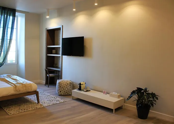 Les Suites Massena
